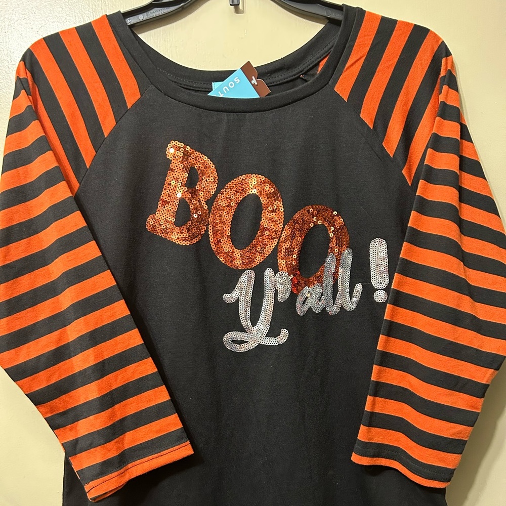 NWT Sequenced 3/4 sleeve Halloween Top.